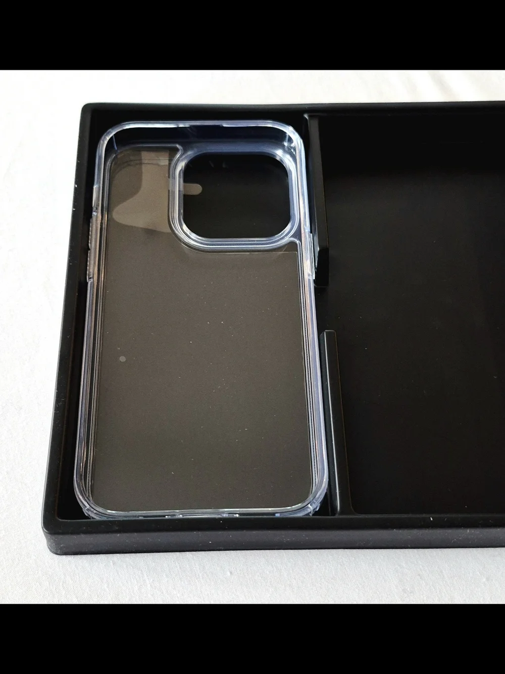 Clear Case For iPhone 14 Pro With 2 Screen Protector Installation Kit